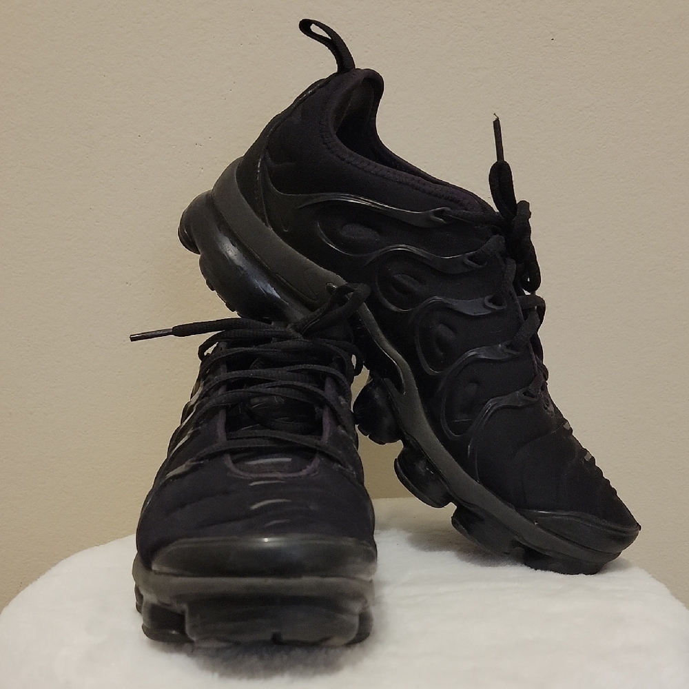 Nike Men's Black VaporMax Plus Shoes